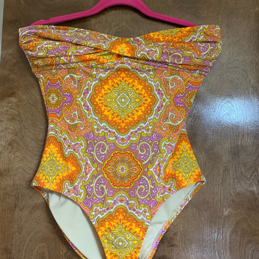 Bathing suit